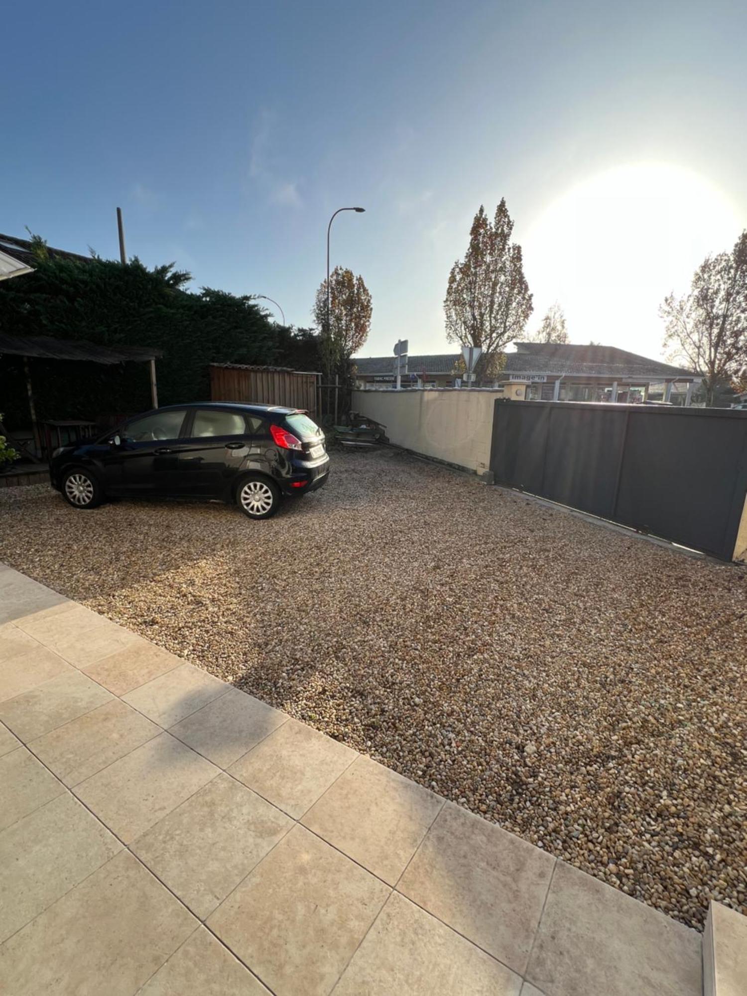 Confortable T2 De 50 M2 Avec Parking Prive Bruges Exterior foto